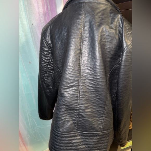 Heavy weight Faux Leather Moto jacket - Picture 3 of 4